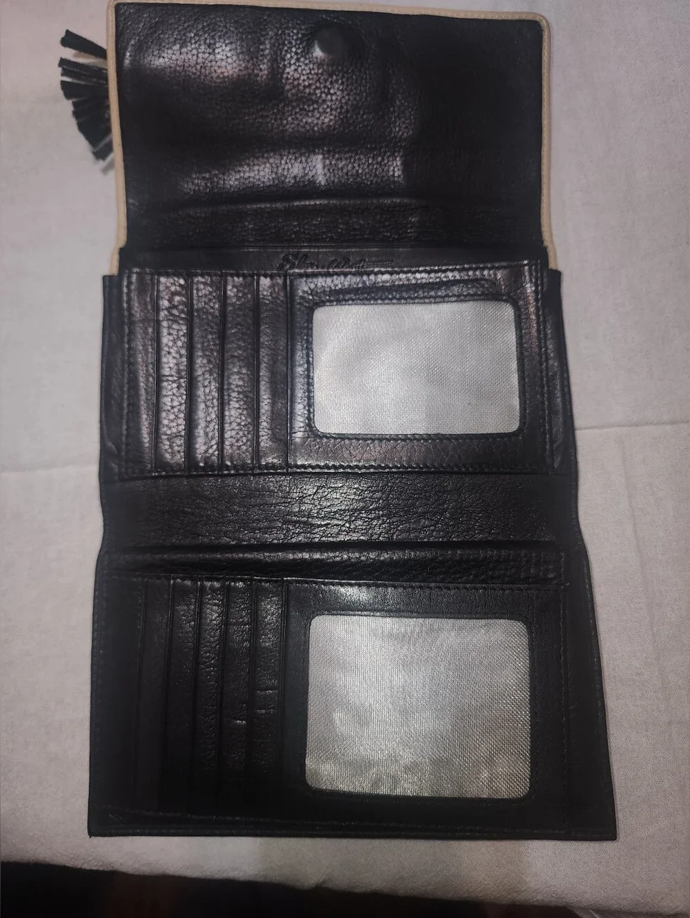 Vintage Elaine West Black Leather Trifold Wallet w/ ID Wiindow & Many Card Slots